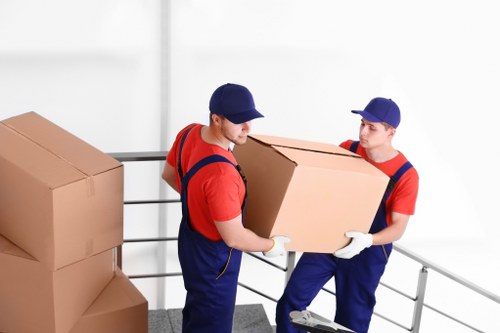 Removal van service supporting a Wimbledon home or office move